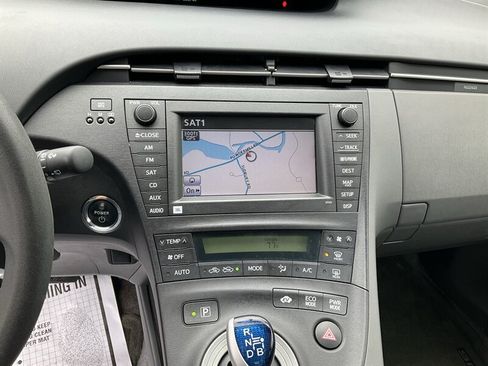 Used 2010 Toyota Prius Three w/ Navigation Pkg FWD image 24
