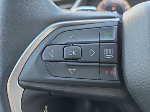 New 2025 Jeep Grand Cherokee Laredo image 18