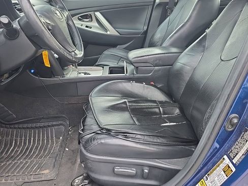 Used 2009 Toyota Camry SE FWD image 11