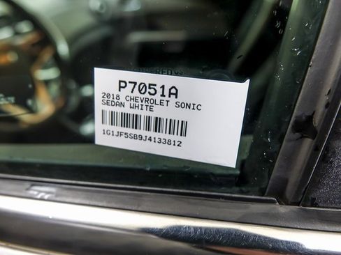 Used 2018 Chevrolet Sonic Premier image 28