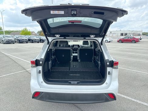 Used 2022 Toyota Highlander XLE image 20