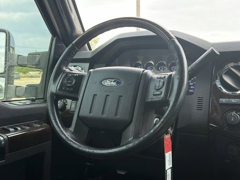 Used 2014 Ford F250 Platinum w/ FX4 Off-Road Package image 35