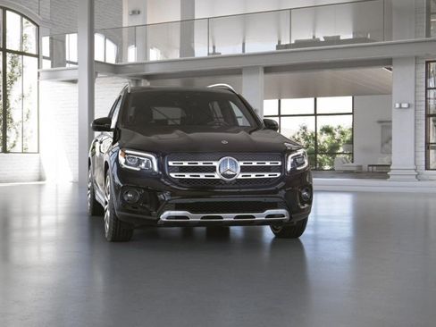 Certified 2022 Mercedes-Benz GLB 250 4MATIC image 9