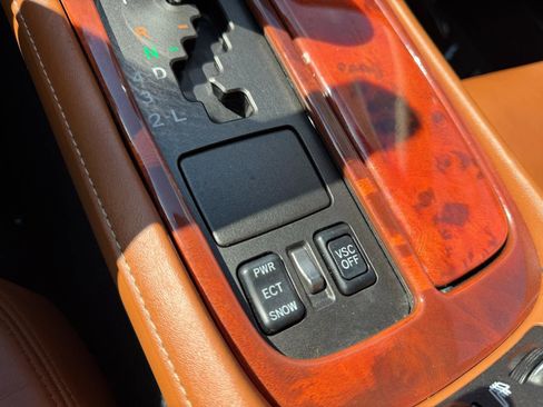 Used 2002 Lexus SC 430 Convertible image 38