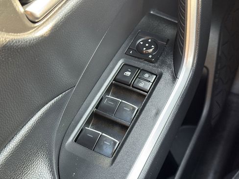 Used 2025 Toyota RAV4 XLE image 15