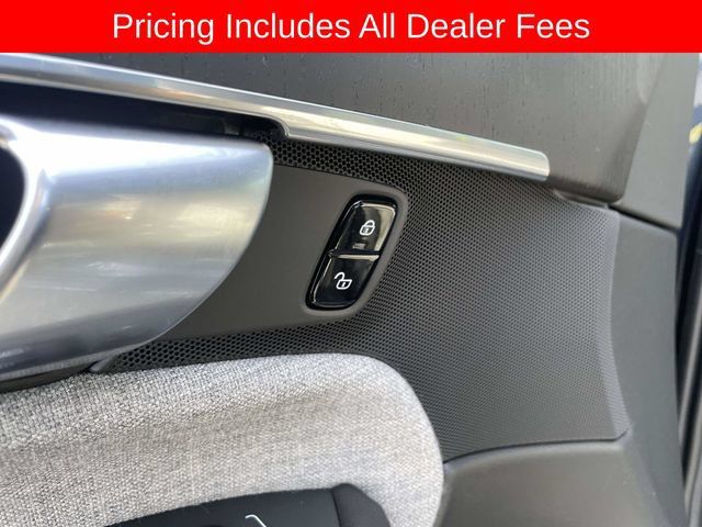 Used 2025 Volvo XC90 T8 Ultra w/ Protection Package Premier AWD/4WD image 21