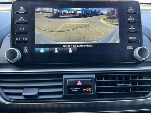 Used 2019 Honda Accord Sport image 11