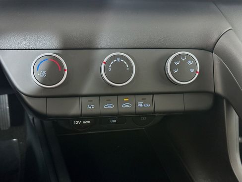 New 2026 Hyundai Elantra SE image 15