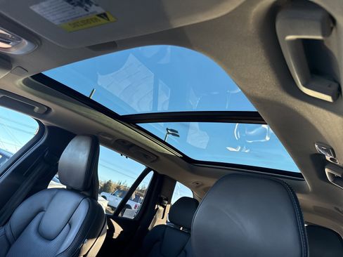 Used 2023 Volvo XC90 T8 Ultimate image 27