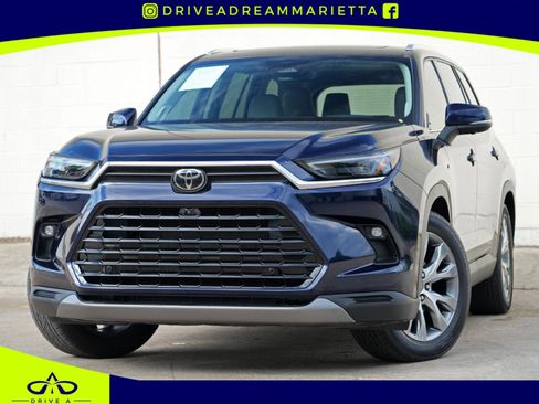 Used 2025 Toyota Grand Highlander AWD image 1