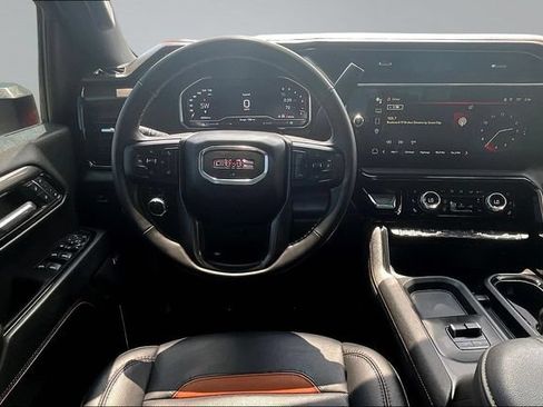 Used 2024 GMC Sierra 2500 AT4 w/ AT4 Premium Plus Package AWD/4WD image 10