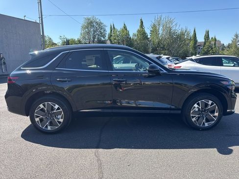 New 2026 Genesis Electrified GV70 image 8