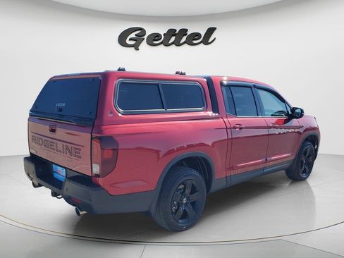 Used 2025 Honda Ridgeline Black Edition image 5