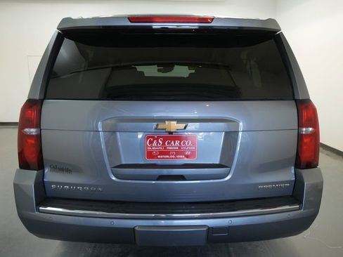 Used 2020 Chevrolet Suburban LT image 7