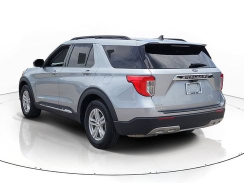Used 2023 Ford Explorer XLT w/ Equipment Group 202A RWD image 7