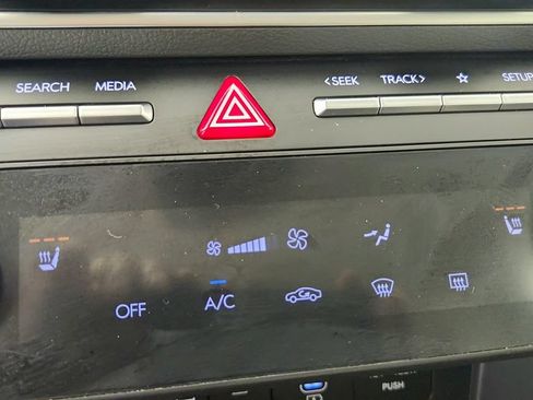 Used 2025 Hyundai Sonata SEL FWD image 20