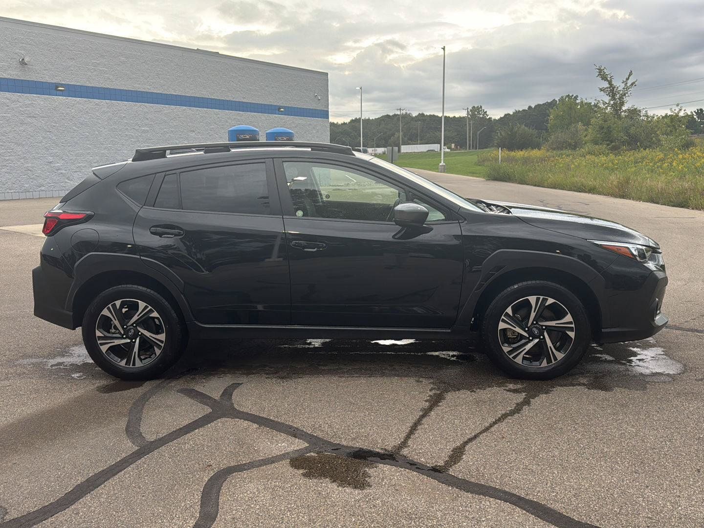 Used 2025 Subaru Crosstrek 2.5i Premium AWD/4WD image 6