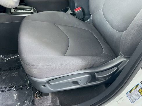Used 2010 Kia Soul + FWD image 23