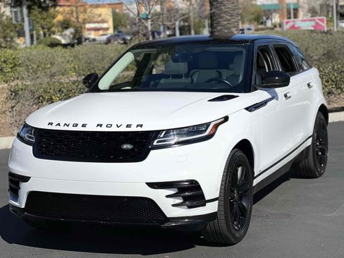 Used 2019 Land Rover Range Rover Velar R-Dynamic SE image 13