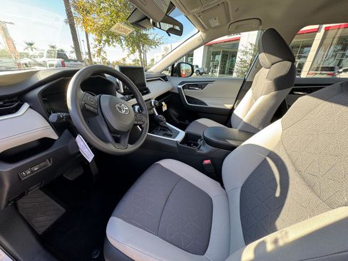 New 2025 Toyota RAV4 XLE image 19