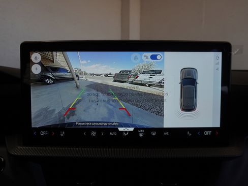 New 2026 Ford Explorer Active w/ Active Comfort Package image 32