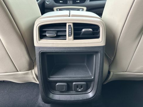 Certified 2019 Buick Envision Preferred AWD/4WD image 13