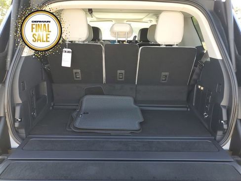 New 2025 Lincoln Navigator Reserve image 20