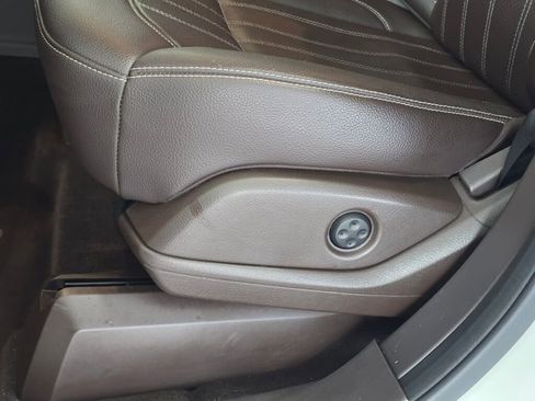 Used 2018 Mercedes-Benz GLE 350 4MATIC image 27