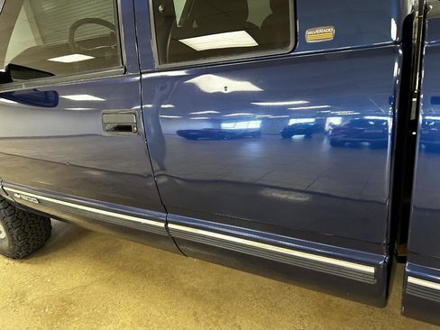 Used 1998 Chevrolet Silverado 1500 4x4 Extended Cab w/ Preferred Equipment Group 2 image 30