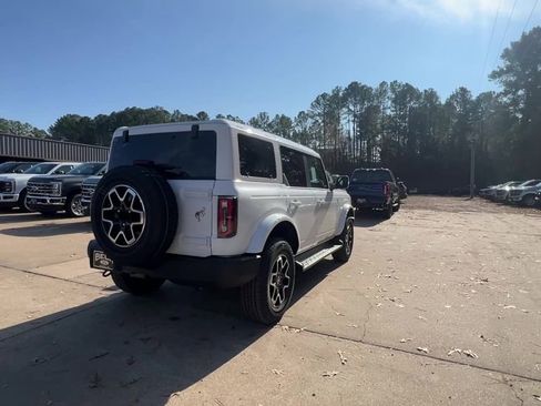 New 2025 Ford Bronco Outer Banks image 6