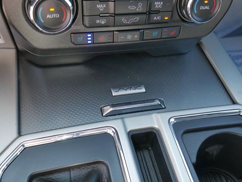 Used 2015 Ford F150 Lariat image 52