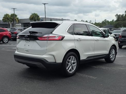 Certified 2021 Ford Edge SEL w/ Convenience Package FWD image 3