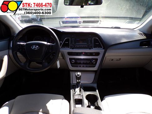 Used 2015 Hyundai Sonata SE image 16