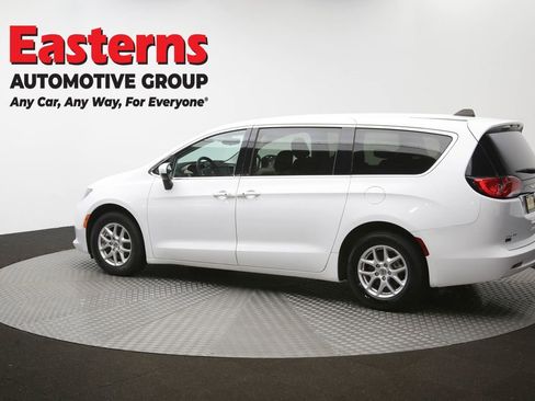 Used 2023 Chrysler Voyager LX FWD image 61