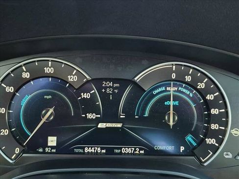 Used 2018 BMW 530e xDrive AWD/4WD image 9