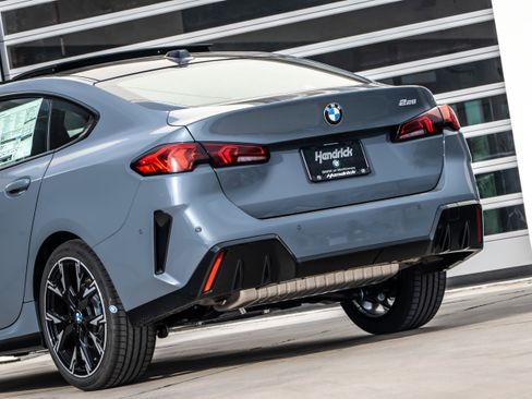 Used 2026 BMW 228i w/ Technology Package image 6