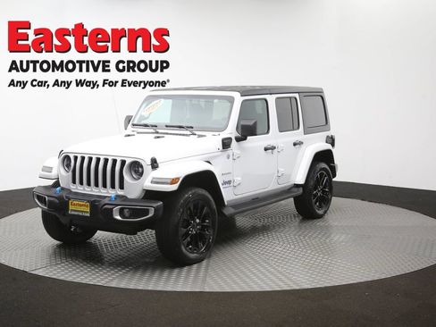 Used 2023 Jeep Wrangler Unlimited Sahara w/ Dual Top Group AWD/4WD image 57