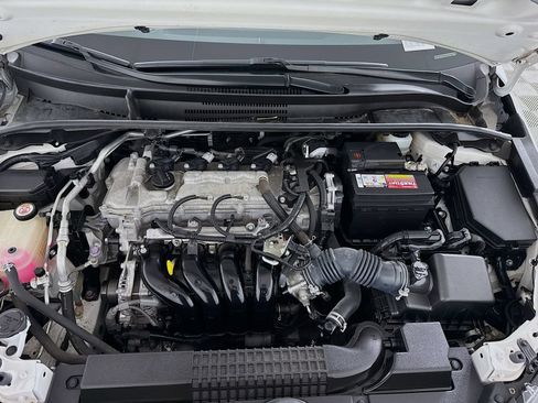 Used 2020 Toyota Corolla LE FWD image 10