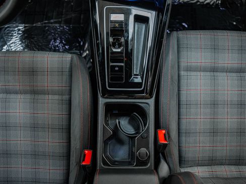 Used 2024 Volkswagen GTI S image 29