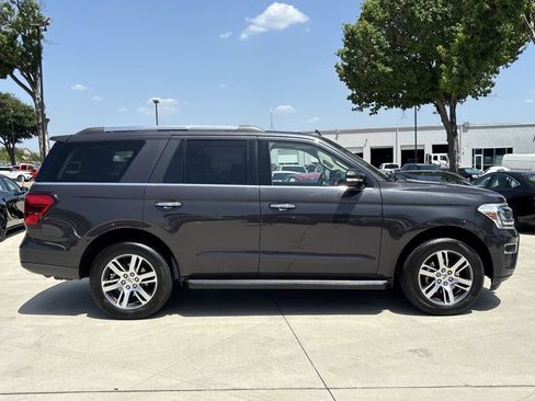 Used 2024 Ford Expedition Limited RWD image 2