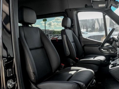 Used 2026 Mercedes-Benz Sprinter 2500 image 25