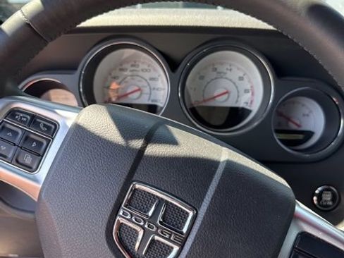 Used 2013 Dodge Challenger R/T RWD image 11