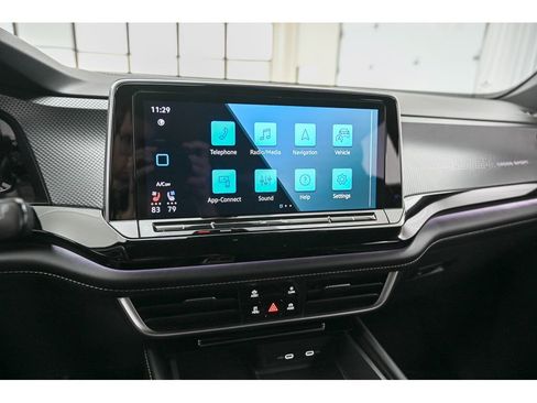 Used 2024 Volkswagen Atlas Cross Sport SEL Premium R-Line image 44