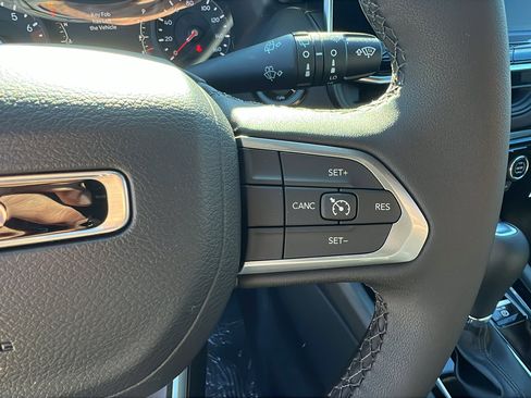 New 2026 Jeep Compass Latitude image 24