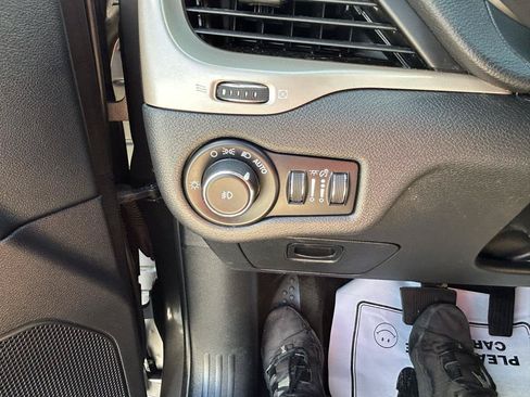 Used 2016 Jeep Cherokee Latitude w/ Cold Weather Group AWD/4WD image 27