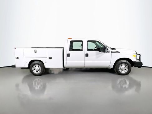 Used 2016 Ford F350 XL image 4