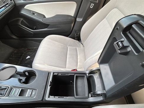 Used 2022 Honda Civic EX image 30