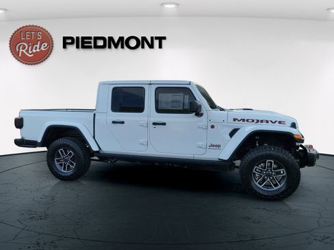 New 2026 Jeep Gladiator Mojave AWD/4WD image 5