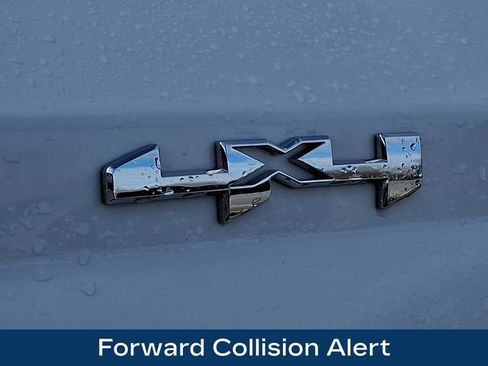 Used 2023 GMC Canyon Elevation image 33