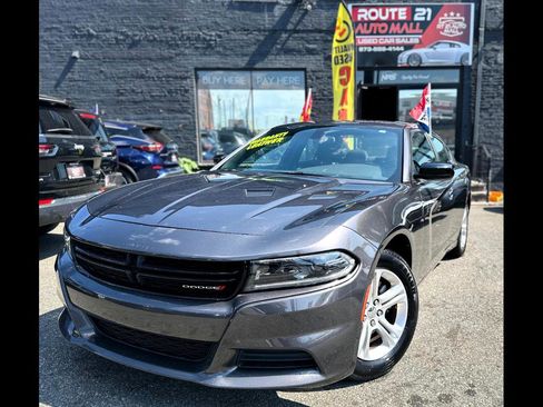 Used 2023 Dodge Charger SXT RWD image 1